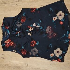 White House Black Market Shirt size 8